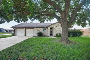 4701 Crepe Myrtle Ln, Pasadena, TX 77505 - Photo 1