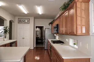 12206 Gatemont Ct, Houston, TX 77066 - Photo 10