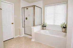 12206 Gatemont Ct, Houston, TX 77066 - Photo 16