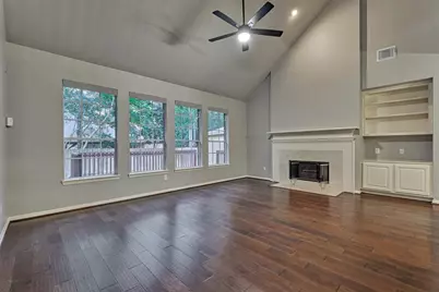 151 Bristol Bend Circle, The Woodlands, TX 77382 - Photo 16