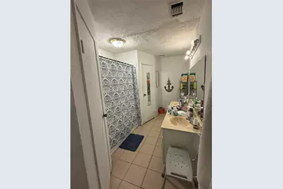 10026 Lasaber Court, Houston, TX 77038 - Photo 14