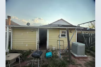 10026 Lasaber Court, Houston, TX 77038 - Photo 26