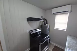 3335 Tuam St, Houston, TX 77004 - Photo 12