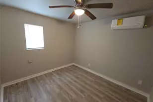 3335 Tuam St, Houston, TX 77004 - Photo 8