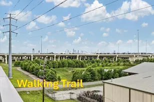 5921 E Post Oak Ln, Houston, TX 77055 - Photo 24
