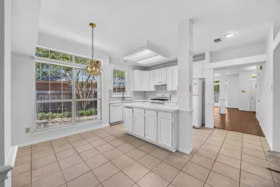 88 Laughing Brook Court, The Woodlands, TX 77380 - Photo 10
