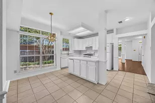 88 Laughing Brook Ct, The Woodlands, TX 77380 - Photo 10