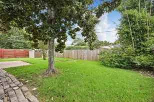 9418 Meadowbriar Ln, Houston, TX 77063 - Photo 20