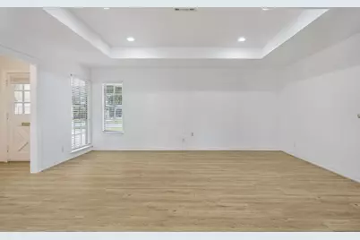 9418 Meadowbriar Lane, Houston, TX 77063 - Photo 18