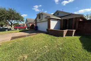 8109 Catalpa St, Texas City, TX 77591 - Photo 2