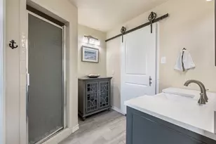 156 Lakefront Dr, Point Venture, TX 78645 - Photo 20