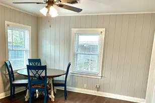 216 S William Barnett Ave, Cleveland, TX 77327 - Photo 16