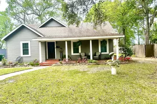 216 S William Barnett Ave, Cleveland, TX 77327 - Photo 2