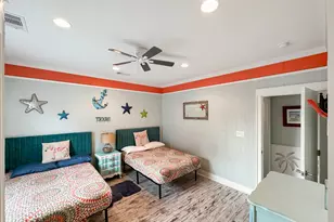 2025 Vista Dr, Crystal Beach, TX 77650 - Photo 18