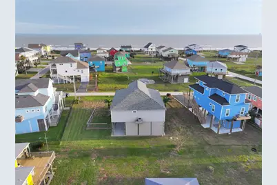2025 Vista Drive, Crystal Beach, TX 77650 - Photo 2