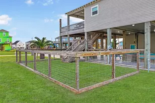 2025 Vista Dr, Crystal Beach, TX 77650 - Photo 24