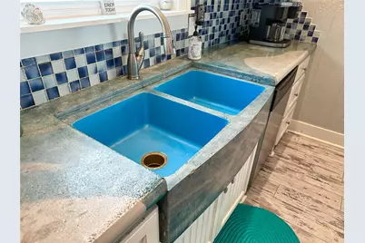 2025 Vista Drive, Crystal Beach, TX 77650 - Photo 22