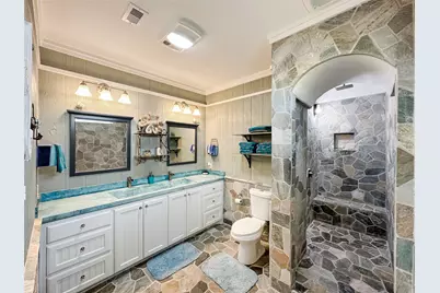 2025 Vista Drive, Crystal Beach, TX 77650 - Photo 10