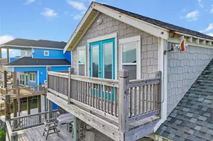 2025 Vista Dr, Crystal Beach, TX 77650 - Photo 26