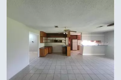 2709 21st Avenue N, Texas City, TX 77590 - Photo 6