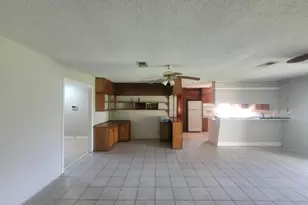 2709 21st Ave N, Texas City, TX 77590 - Photo 6