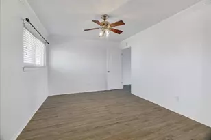 784 Marlin, Bayou Vista, TX 77563 - Photo 20