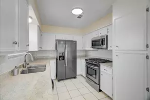 784 Marlin, Bayou Vista, TX 77563 - Photo 16