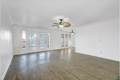 784 Marlin, Bayou Vista, TX 77563 - Photo 8