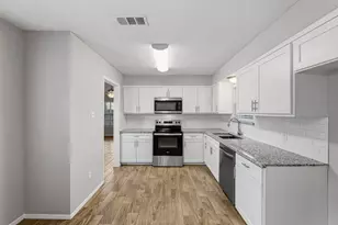 10011 Shell Rock Rd, La Porte, TX 77571 - Photo 14
