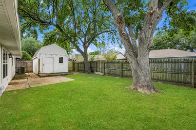 10011 Shell Rock Road, La Porte, TX 77571 - Photo 16