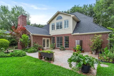 23 Saint Simons Court, Sugar Land, TX 77479 - Photo 2