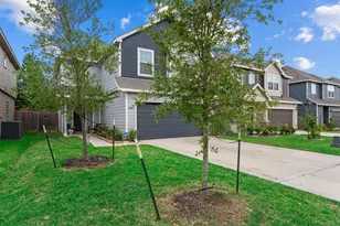 1325 Mount Bassie Trl, Conroe, TX 77301 - Photo 4