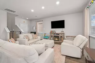 1325 Mount Bassie Trl, Conroe, TX 77301 - Photo 10