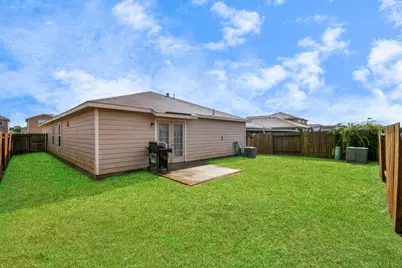 985 Lake View Circle W, Brookshire, TX 77423 - Photo 14