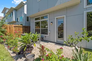 1715 Leilani Dr, Houston, TX 77055 - Photo 32