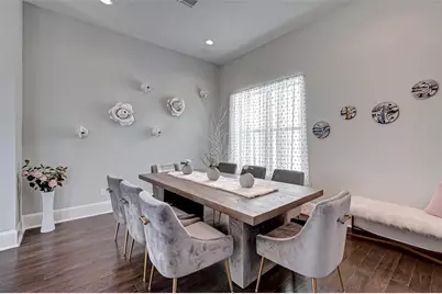 1256 N Post Oak Road B, Houston, TX 77055 - Photo 12