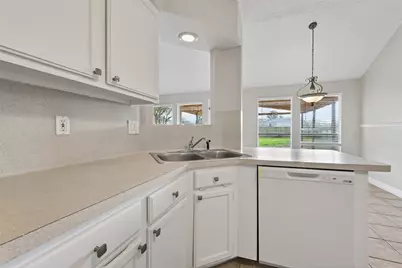 8622 Sunny Ridge Drive, Houston, TX 77095 - Photo 14