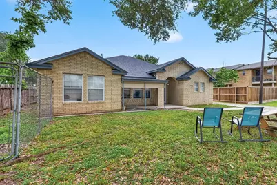 2719 Richmond Street, Needville, TX 77461 - Photo 2