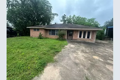 602 Gammon Drive, Houston, TX 77022 - Photo 2
