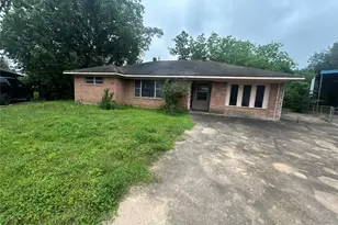602 Gammon Dr, Houston, TX 77022 - Photo 2