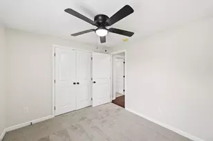 7946 Fowlie St, Houston, TX 77028 - Photo 26