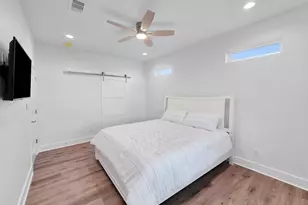 1221 Gulf Rd, Crystal Beach, TX 77650 - Photo 22