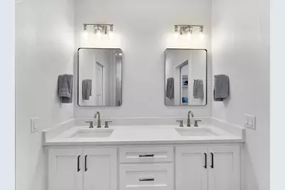 1221 Gulf Road, Crystal Beach, TX 77650 - Photo 26