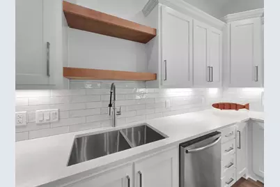 1221 Gulf Road, Crystal Beach, TX 77650 - Photo 16