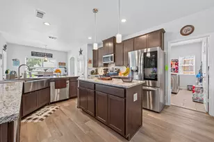12324 N Chestnut Hls Dr, Conroe, TX 77303 - Photo 8