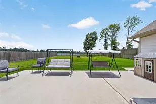 12324 N Chestnut Hls Dr, Conroe, TX 77303 - Photo 24