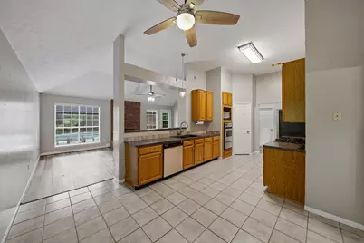 2004 Landing Boulevard, League City, TX 77573 - Photo 14