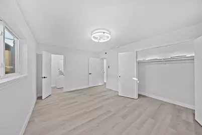 14333 Memorial Drive #56, Houston, TX 77079 - Photo 12