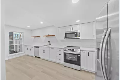 14333 Memorial Drive #56, Houston, TX 77079 - Photo 2