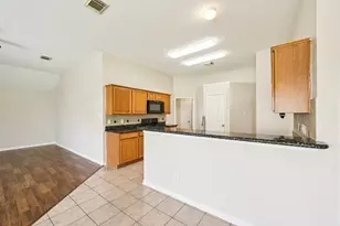 1023 E Hampton Dr, Pearland, TX 77584 - Photo 12